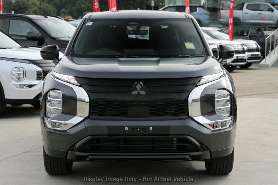 2026 Mitsubishi Outlander ZM Black Edition SUV Image 13