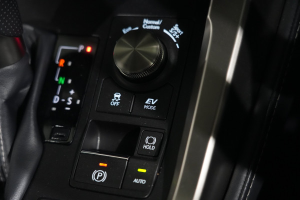 2021 Lexus Nx300h F-Sport +ep1 Hybrid (Fwd) SUV Image 18