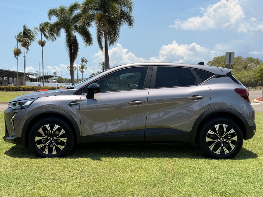2025 Mitsubishi ASX XE LS SUV Image 4