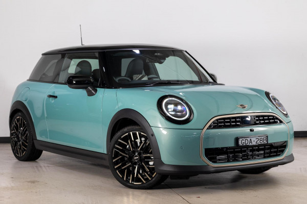 MINI Cooper C Favoured F65