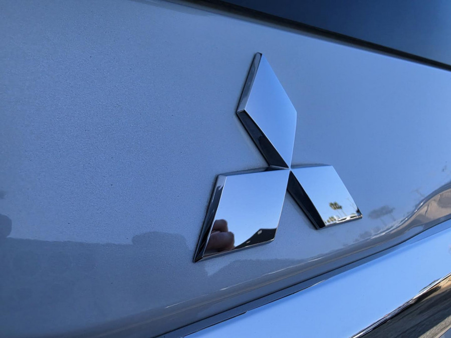 2020 Mitsubishi Pajero Sport QE GLS SUV Image 15