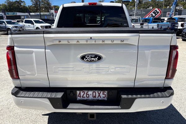 2024 Ford F-150  Platinum Dual Cab Image 3
