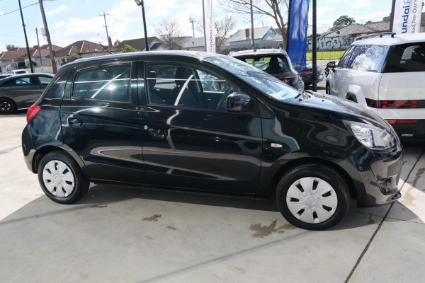 2015 Mitsubishi Mirage LA ES Hatch Image 8