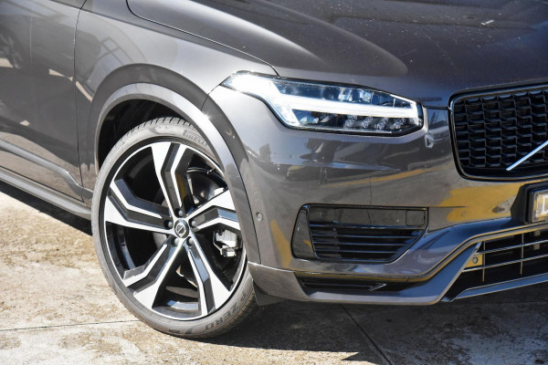 2023 MY24 Volvo XC90  Recharge Ultimate T8 Plug-In Hybrid SUV Image 2