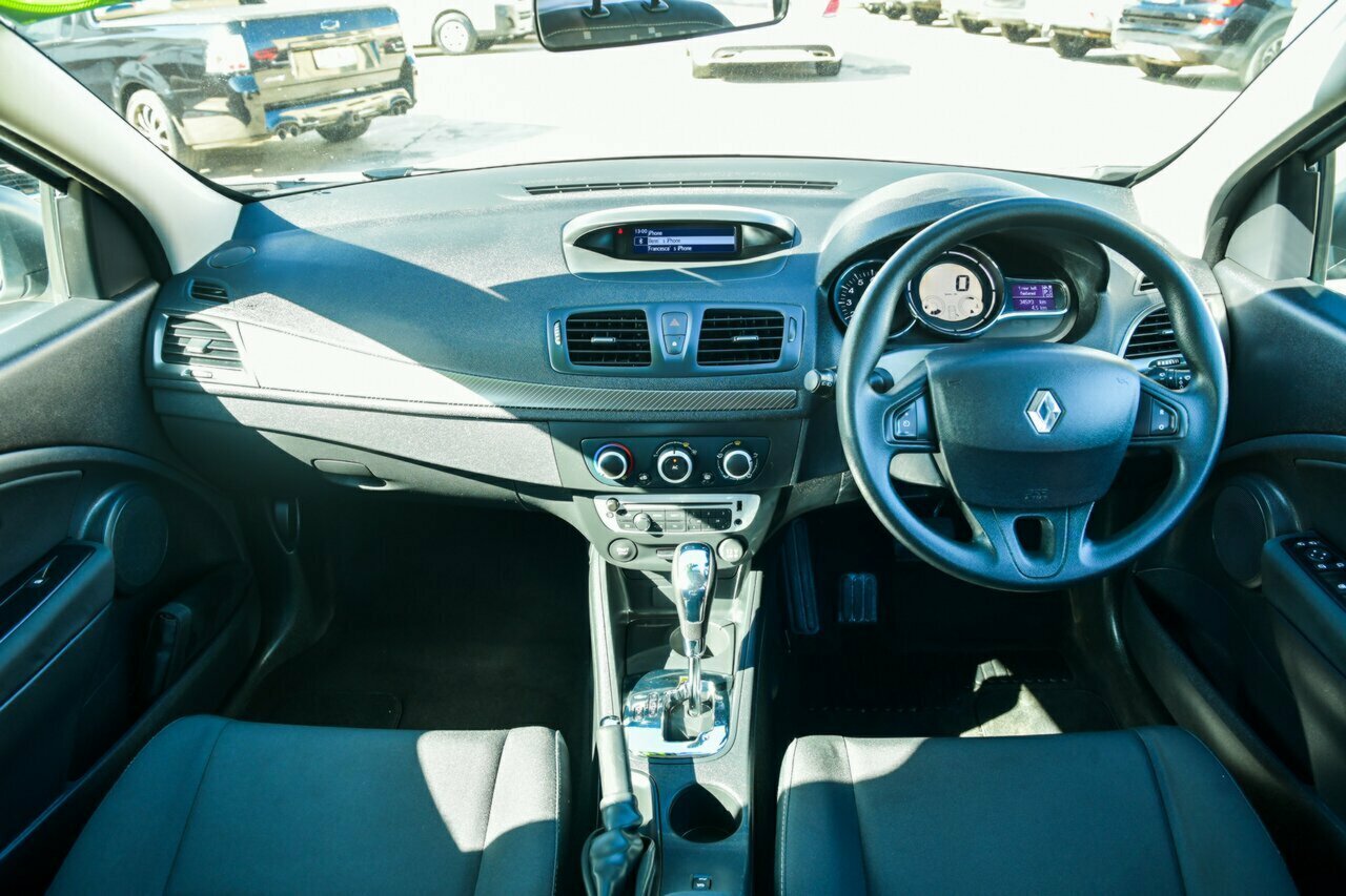 2013 Renault Megane III B95 MY13 Expression Hatch Image 16