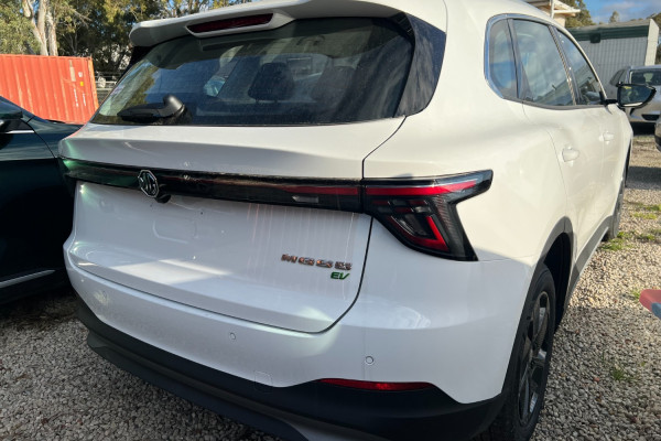 2026 MG MGS5 EV ZS3EM Excite 49 SUV Image 4