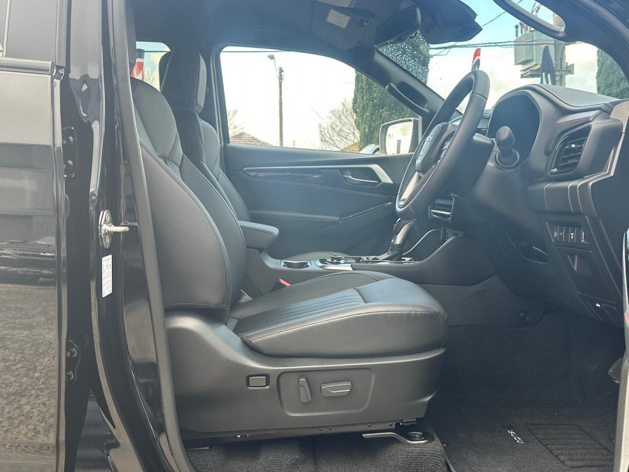 2026 MY25.5 Isuzu MU-X RJ X-TERRAIN SUV Image 32