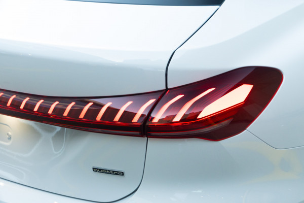 2025 Audi A5 B10 e-hybrid S-Line 270Kw Sedan image 17
