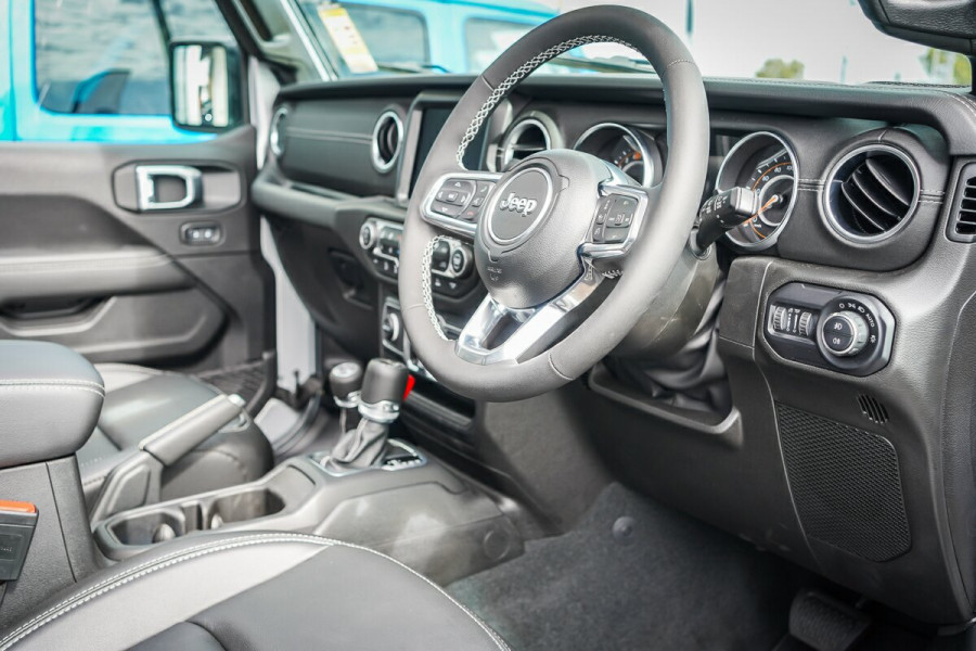 2023 Jeep Wrangler JL Unlimited Overland SUV Image 14