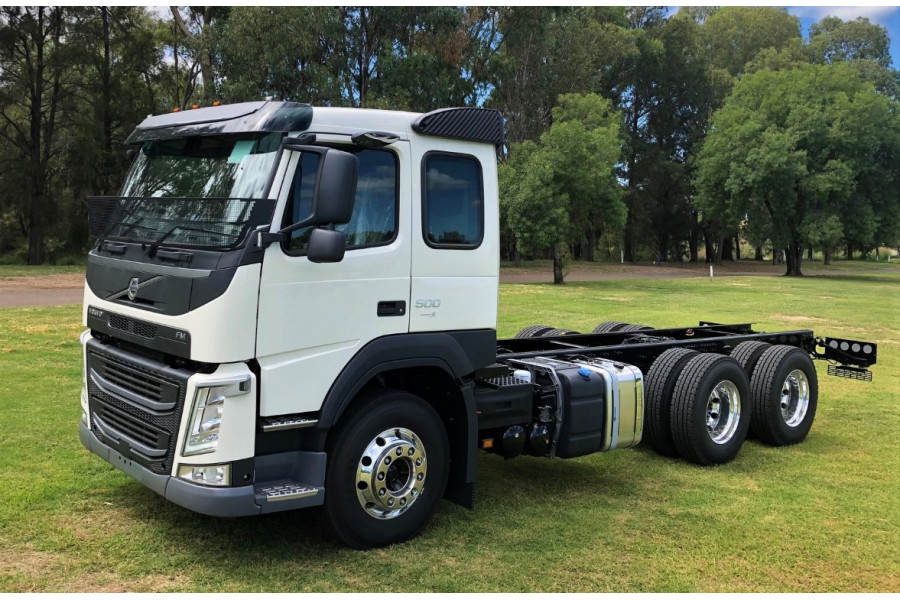 2021 MY20 Volvo FM TEMP Cab Chassis Image 10