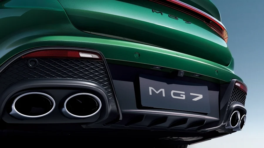 Quad Exhaust Image