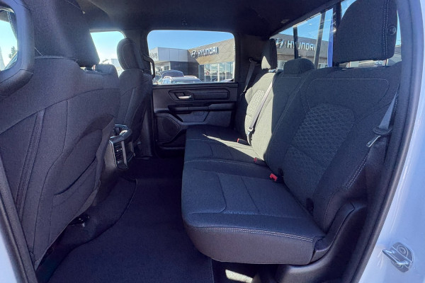 2026 Ram 1500 Express Ute Image 13