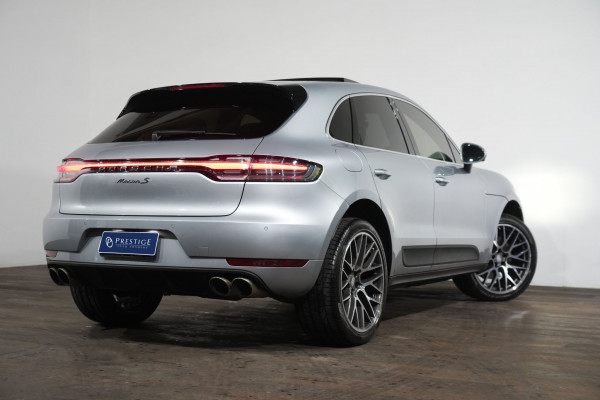 2019 Porsche Macan S SUV Image 7