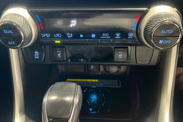 2019 Toyota RAV4 ASA44R Cruiser SUV Image 17