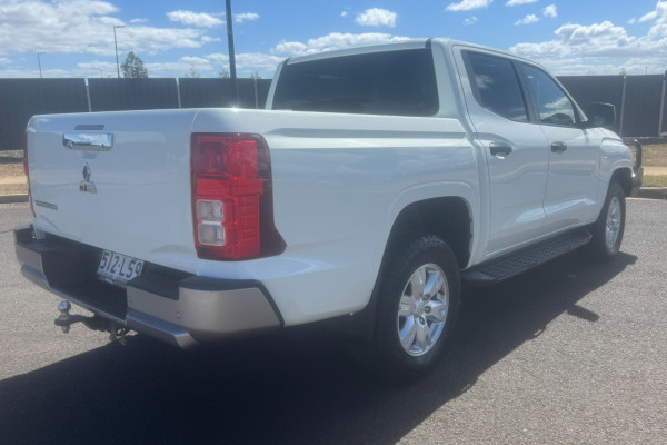 2024 Mitsubishi Triton MV GLX+ Ute Image 3