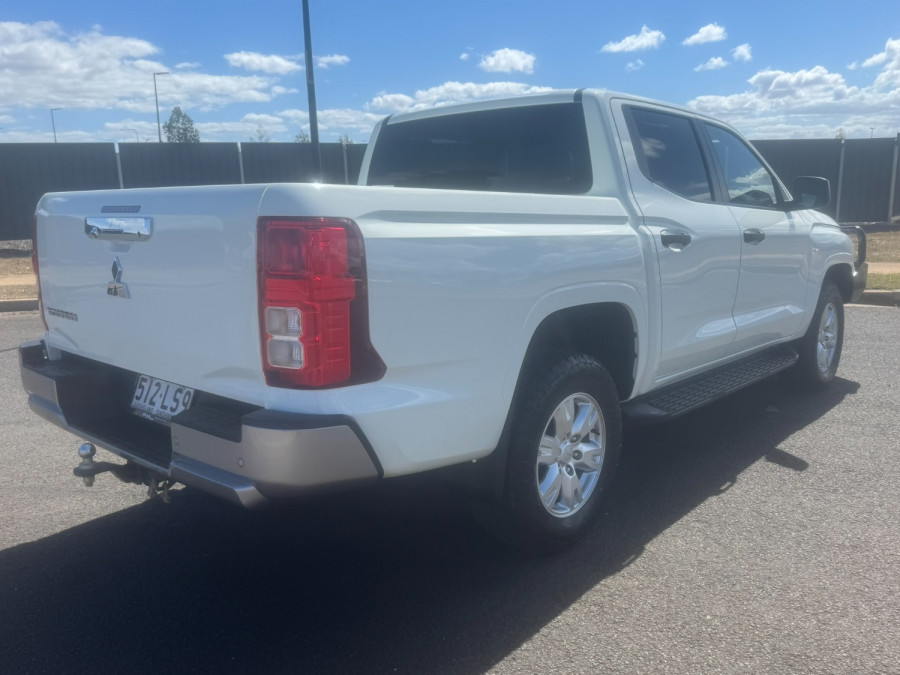 2024 Mitsubishi Triton MV GLX+ Ute Image 3