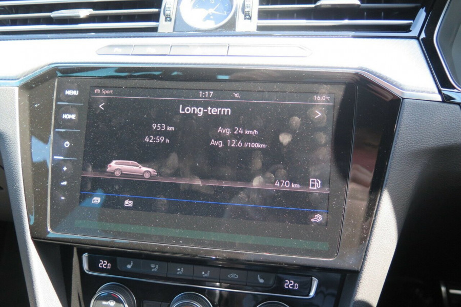 2017 Volkswagen Passat B8 206TSI R-Line Wagon Image 18