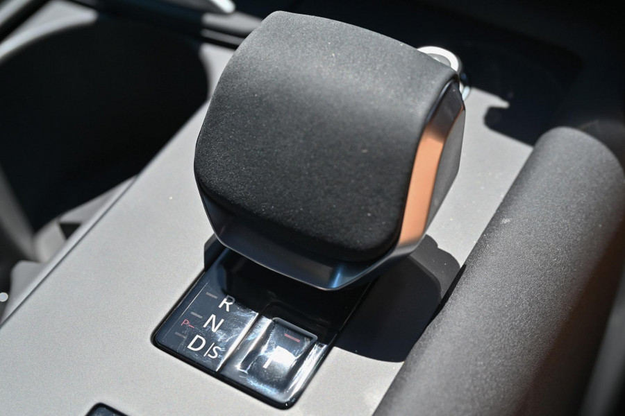 2025 Land Rover Discovery Series 5 P360 Dynamic SE SUV