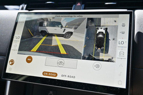 2025 MY25.5 Land Rover Discovery Sport L550 P200 S SUV image 15