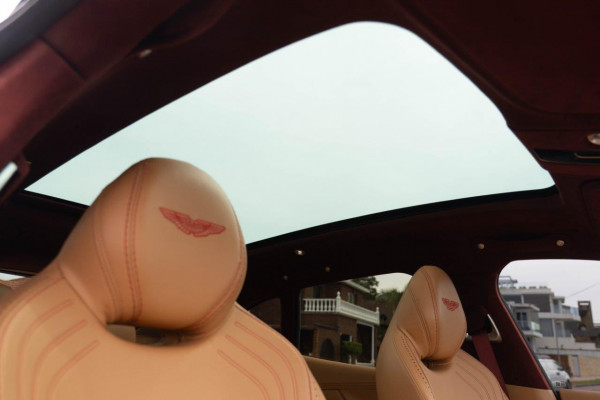 2021 Aston Martin DBX 1913 Edition SUV Image 13