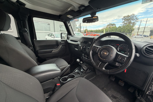 2017 Jeep Wrangler JK Sport SUV Image 16