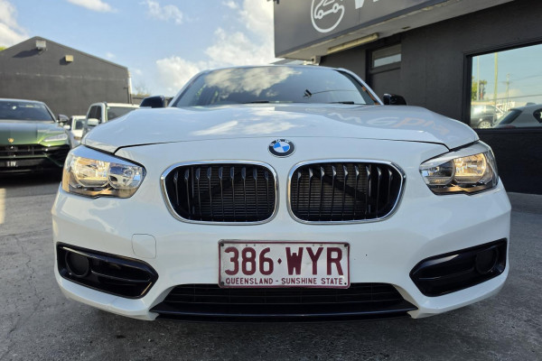2016 BMW 1 Series F20 LCI 118i Sport Line Hatch Image 6