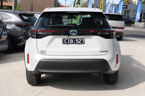2023 Toyota Yaris Cross MXPB10R GX SUV Image 4