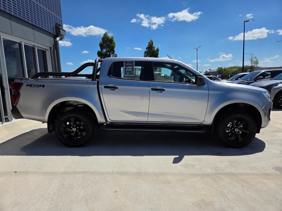 2025 MY25.5 Isuzu D-MAX RG X-RIDER Ute Image 2