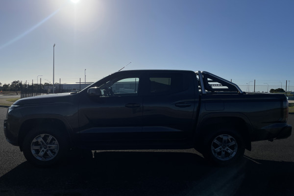 2025 MY26 Nissan Navara D27 ST Ute Image 4