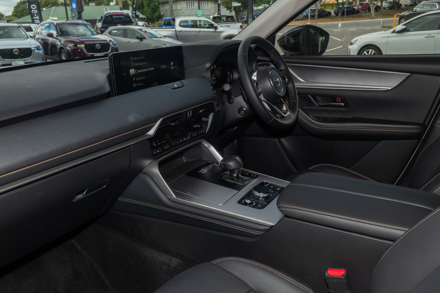 2025 Mazda CX-60 KH Series P50e GT SUV Image 8
