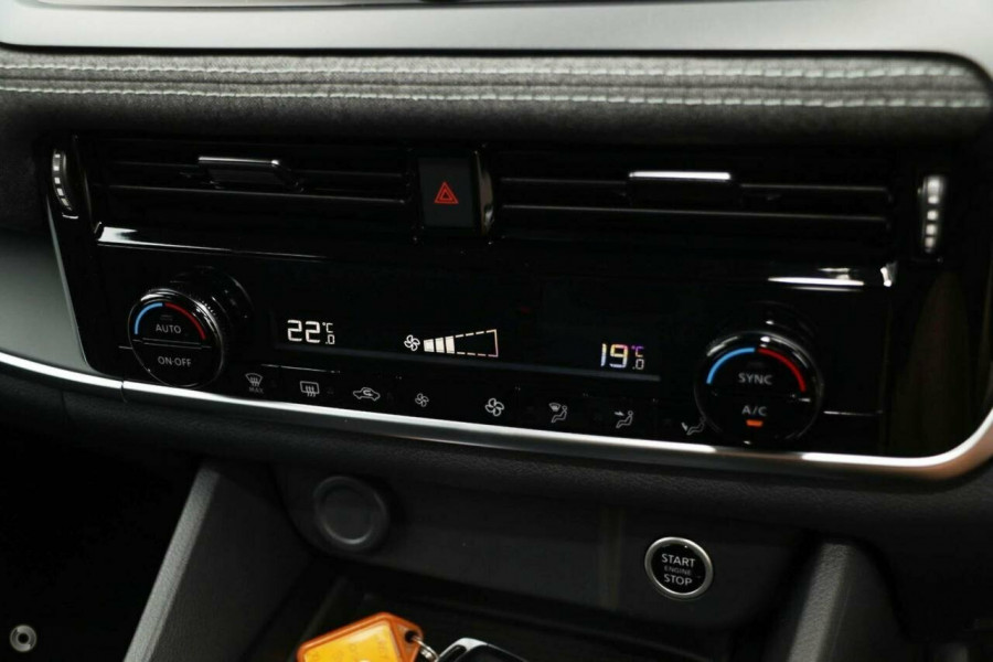 2024 MY25 Nissan QASHQAI J12 ST SUV Image 15