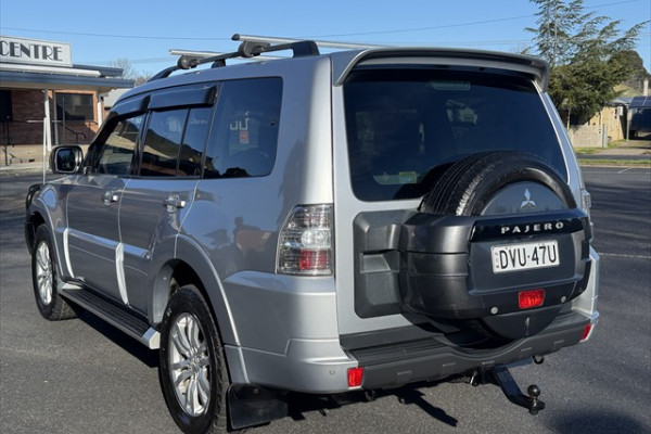 2013 MY14 Mitsubishi Pajero NW VR-X SUV Image 5