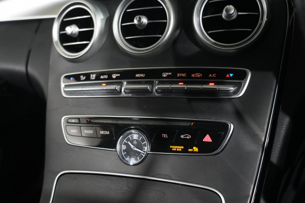 2015 Mercedes-Benz C-Class C250 SUV Image 17