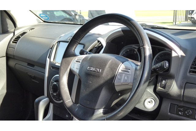2016 MY15.5 Isuzu MU-X UC MY15.5 LS-U 4X2 SUV Image 12