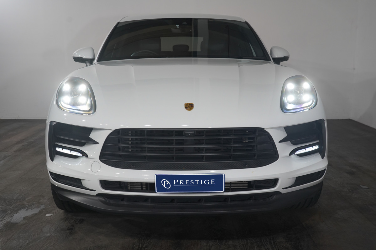 2020 Porsche Macan SUV Image 3