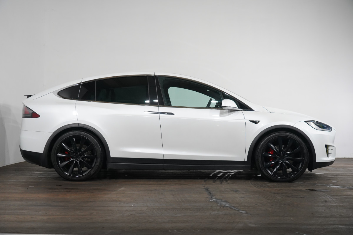 2019 Tesla Model X X Performance SUV Image 4