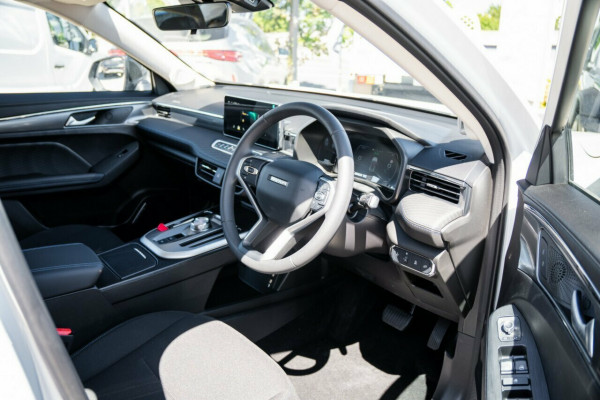 2025 GWM Haval Jolion A02 Premium Hybrid SUV Image 16
