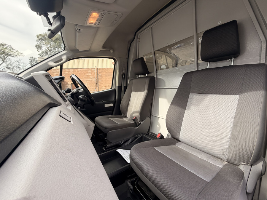 2021 Toyota HiAce GDH300R  Crew Van Image 13