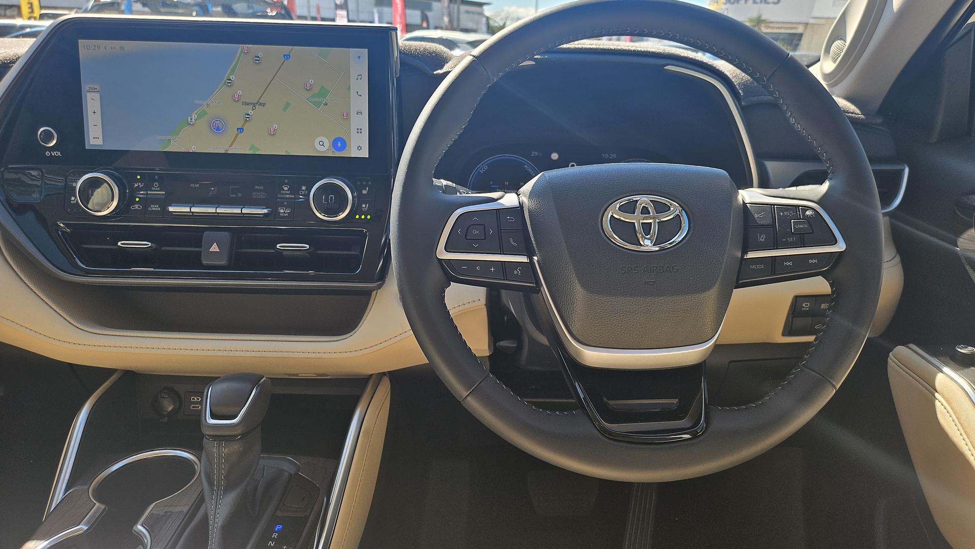 2023 Toyota Kluger AXUH78R Grande SUV Image 16
