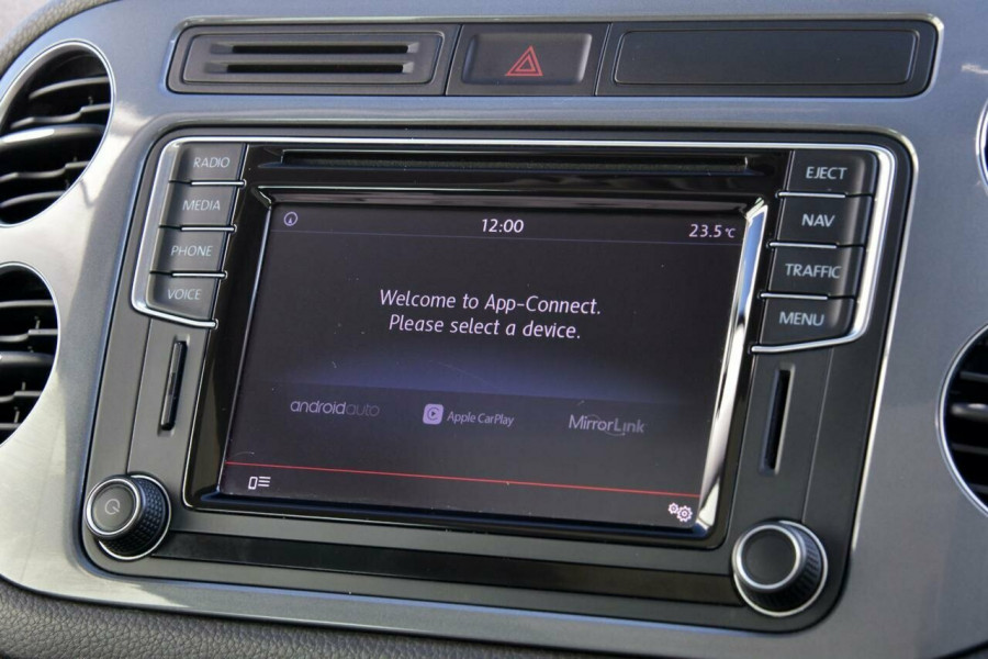 2015 MY16 Volkswagen Tiguan 5N 132TSI SUV Image 16