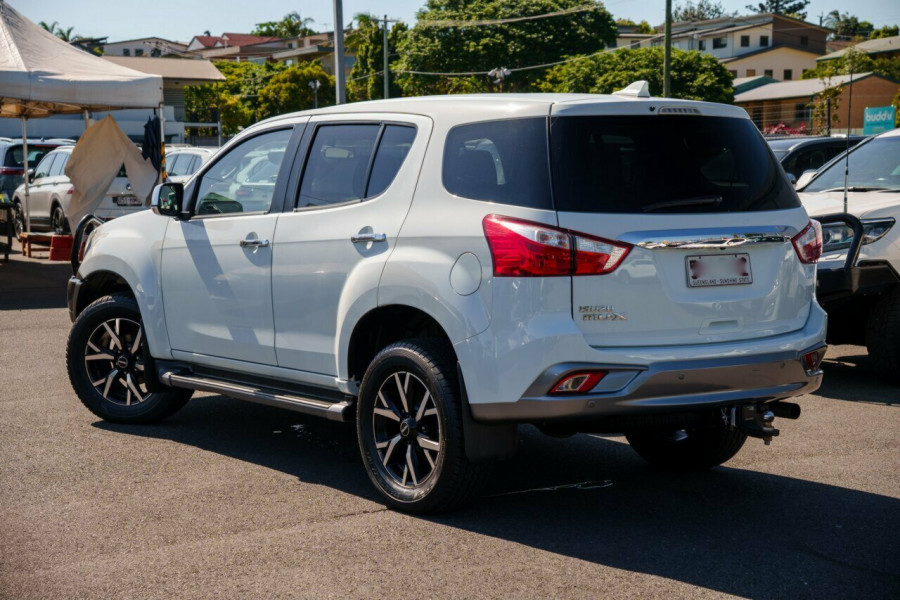 2021 Isuzu MU-X RJ LS-U SUV Image 2