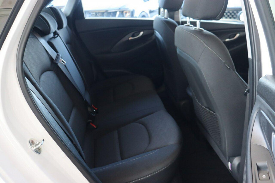 2017 MY18 Hyundai i30 PD Active Hatch Image 27
