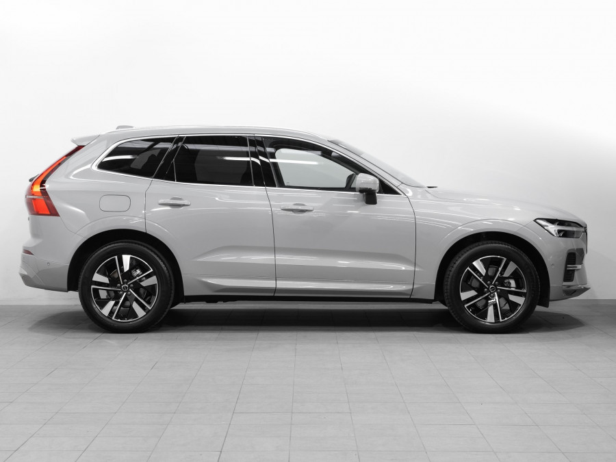 2026 Volvo XC60 UZ B5 Plus 2L Petrol AWD SUV Image 3