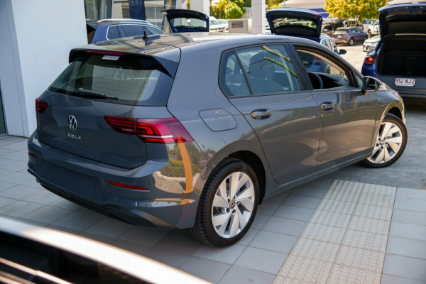 2026 Volkswagen Golf 8.5 110TSI Life Hatch Image 2