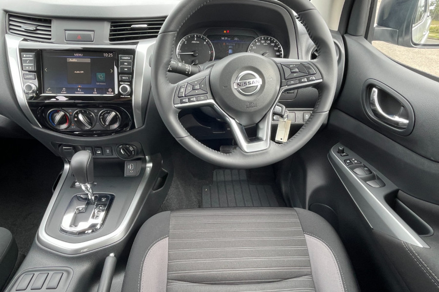 2024 Nissan Navara D23 ST Ute Image 13