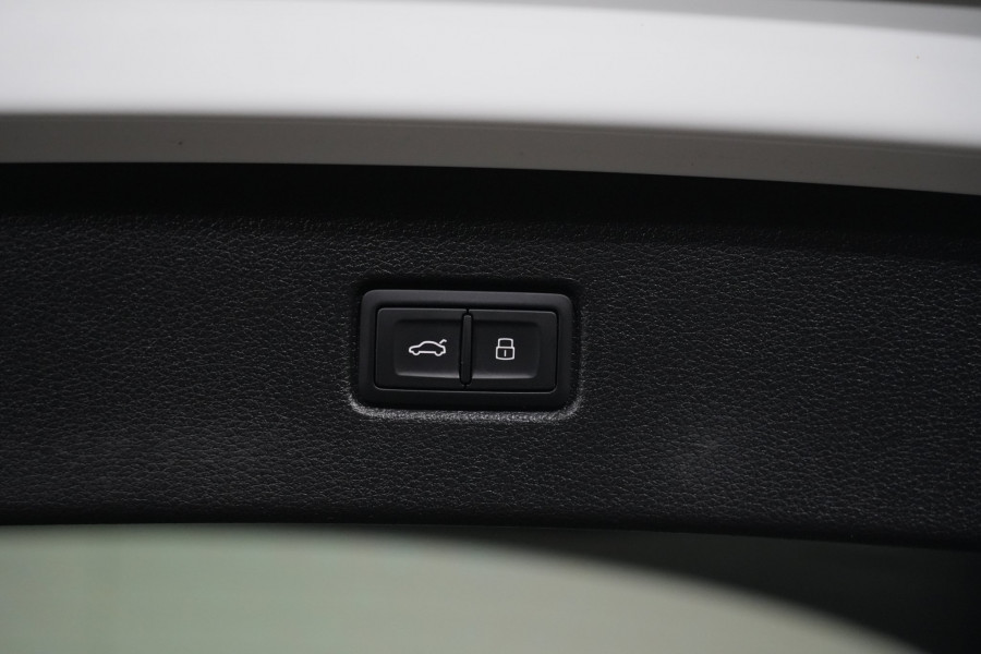 2016 Audi Q7 4M TDI SUV Image 28