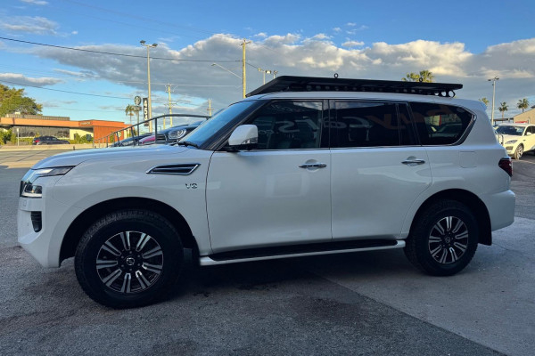 2021 Nissan Patrol Y62 Ti SUV Image 10
