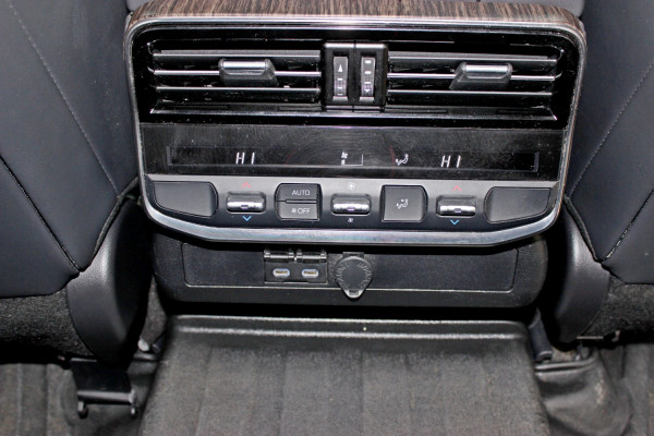 2022 Toyota LandCruiser FJA300R VX SUV Image 10