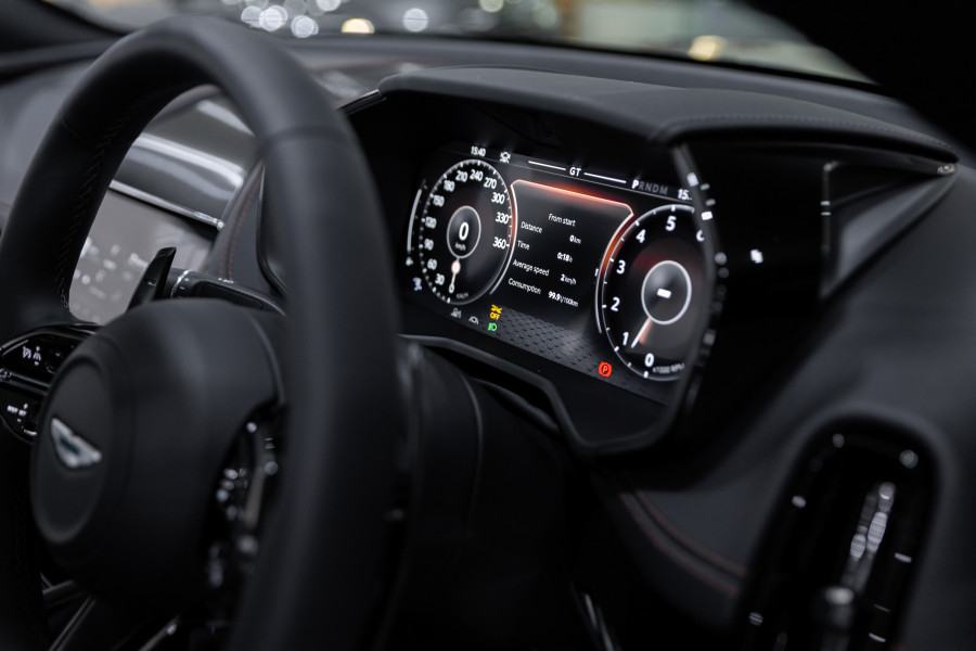 2025 Aston Martin DBX Wagon Image 60