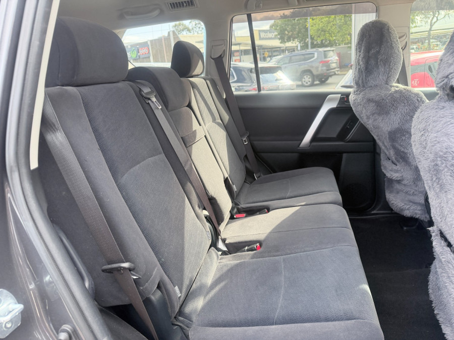 2019 Toyota LandCruiser Prado GDJ150R GXL SUV Image 17